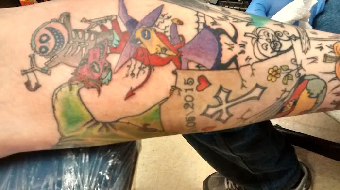 Machine Heads Tattoo Parlor 7