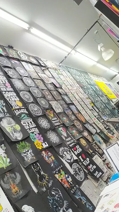 ONE OF A KIND - Body Piercing 4