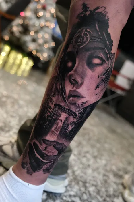 J7 Tattoo 0