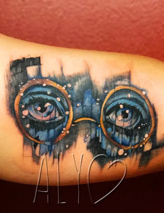 Black Pearl Tattoo Studio & Gallery 9