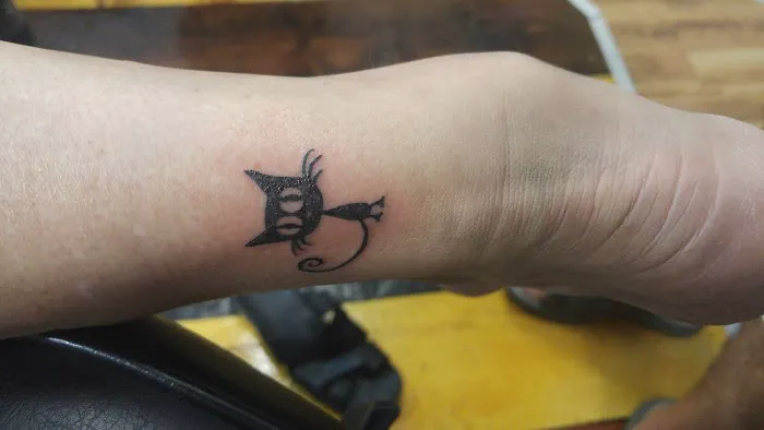Black Pearl Tattoo Studio & Gallery 5