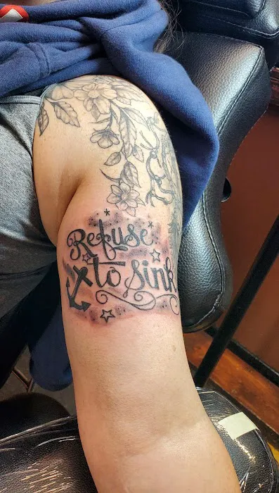 Black Pearl Tattoo Studio & Gallery 6