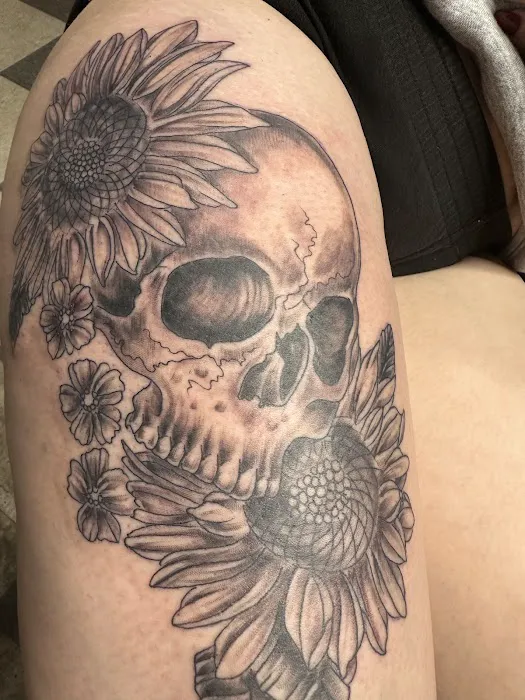 Mad Hatter's Tattoo Studio 6