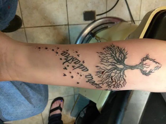 Bob's Tattoo Paradise 1