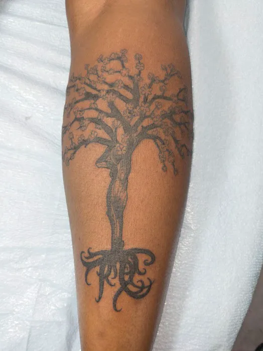 Promethean Tattoo and Body Piercing 3