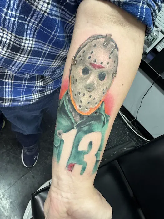 Promethean Tattoo and Body Piercing 4