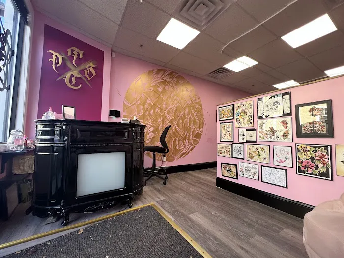 Pearl Street Tattoo Club 1