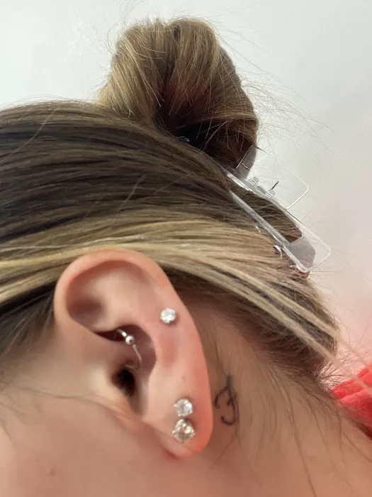 Pierced Utopia 0