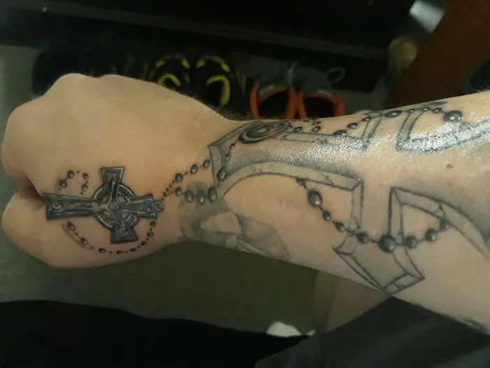 Calaveras tattoo studio 2
