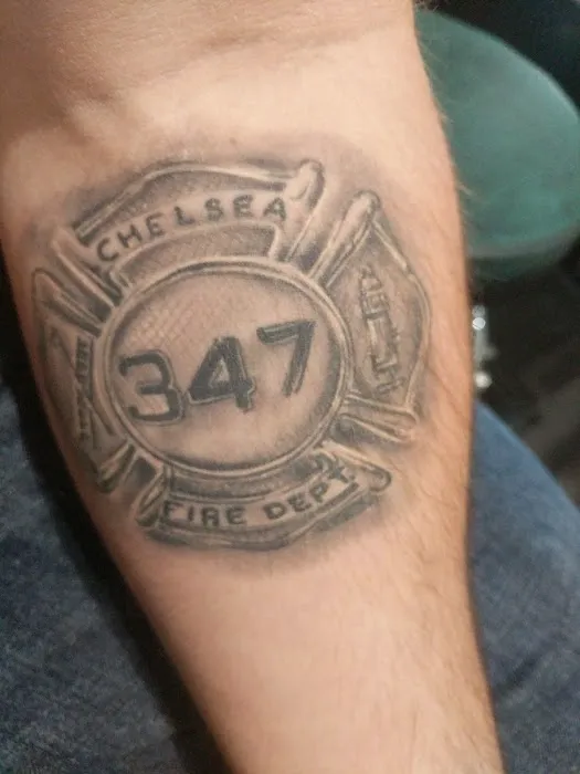 Calaveras tattoo studio 4