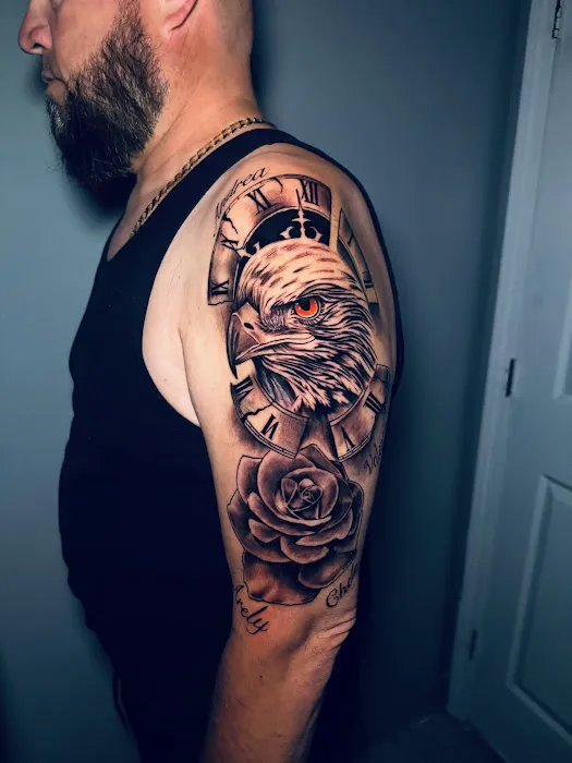 Suicida Ink Tattoo shop 7