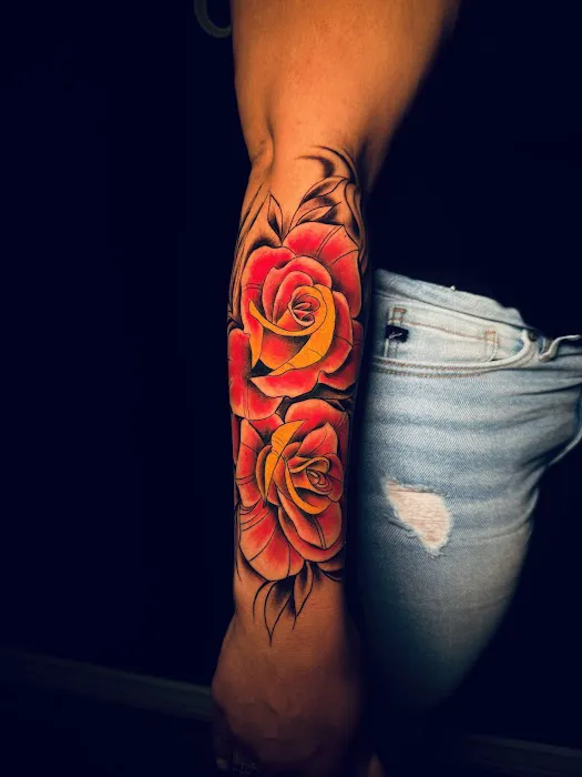 Suicida Ink Tattoo shop 4