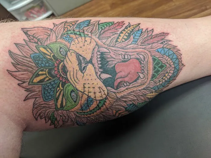 Physical Graffiti Tattoo Studio 4