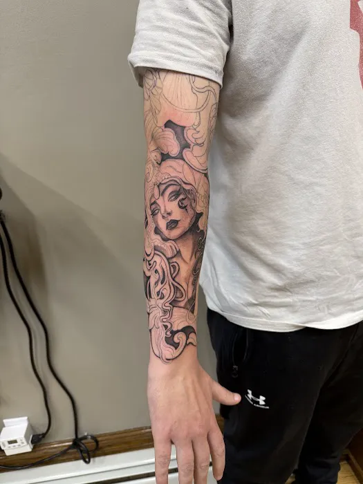 Artemis Tattoo Studio 1