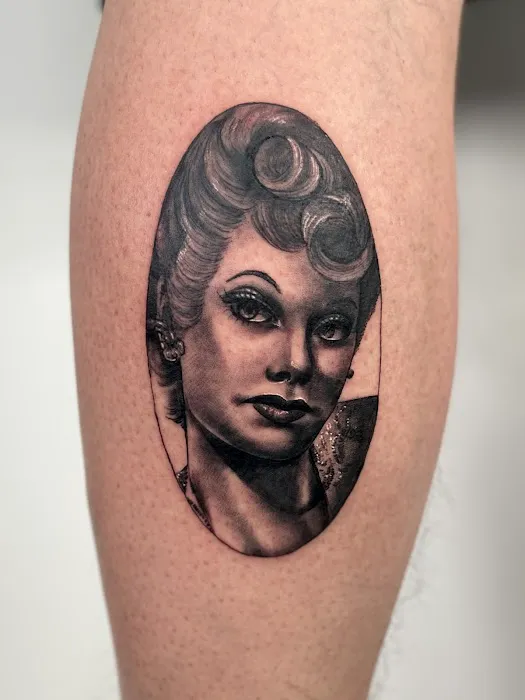 Hawthorne Tattoos and Fine Art 9