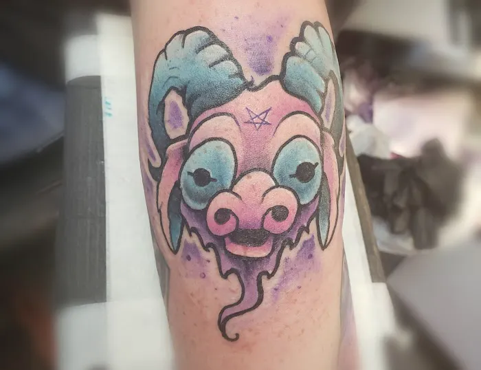 Express Yourself Tattoos & Body Piercing 3