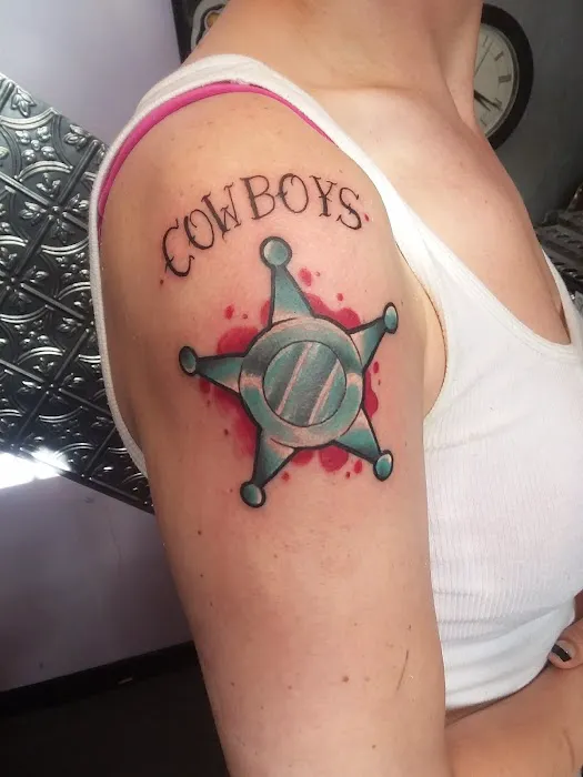 Express Yourself Tattoos & Body Piercing 2