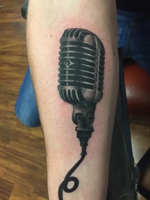 American Art Tattoo est. 1990 0