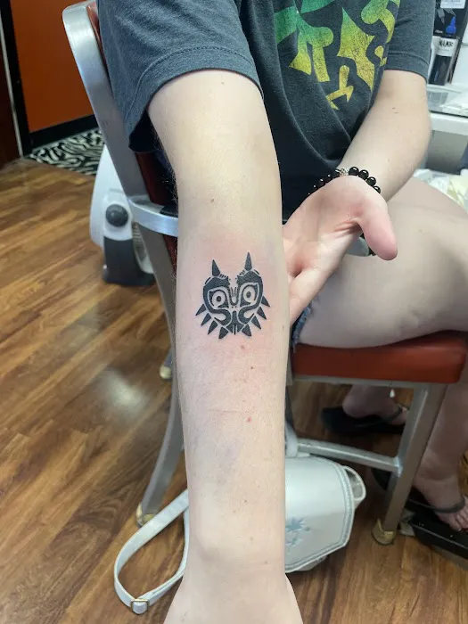 American Art Tattoo est. 1990 2