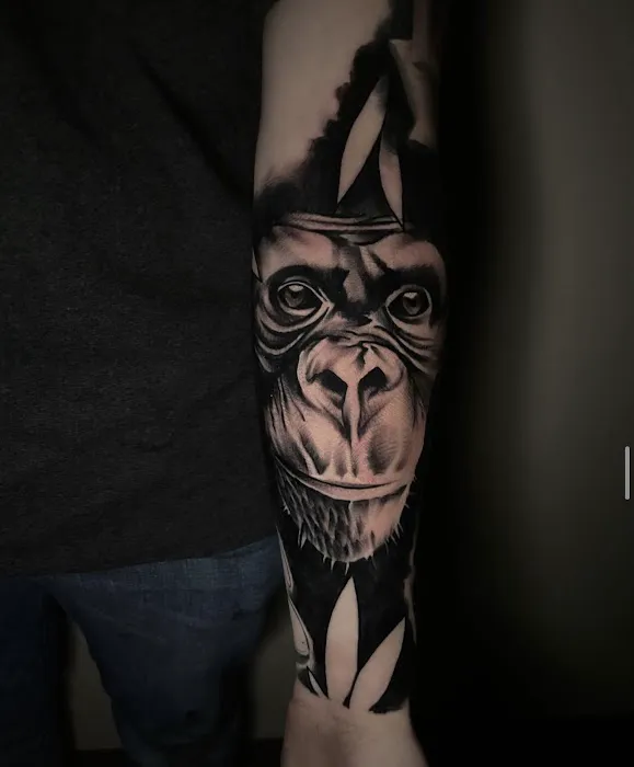 CREate Tattoo Studio 8
