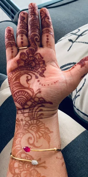 Soni’s Henna Tattoo Parlor 1