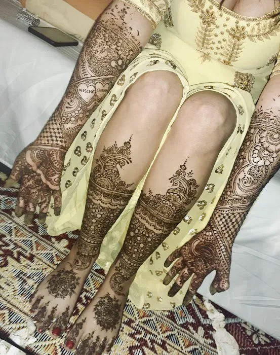 Soni’s Henna Tattoo Parlor 6