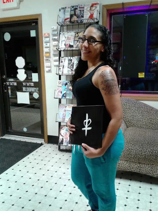 717 Tattoo, Body Piercing, & Tattoo Removal Studio 3 1