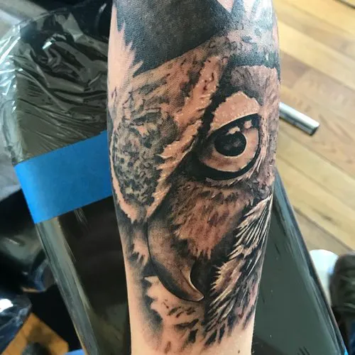 Silver Lining Tattoo Studio 4