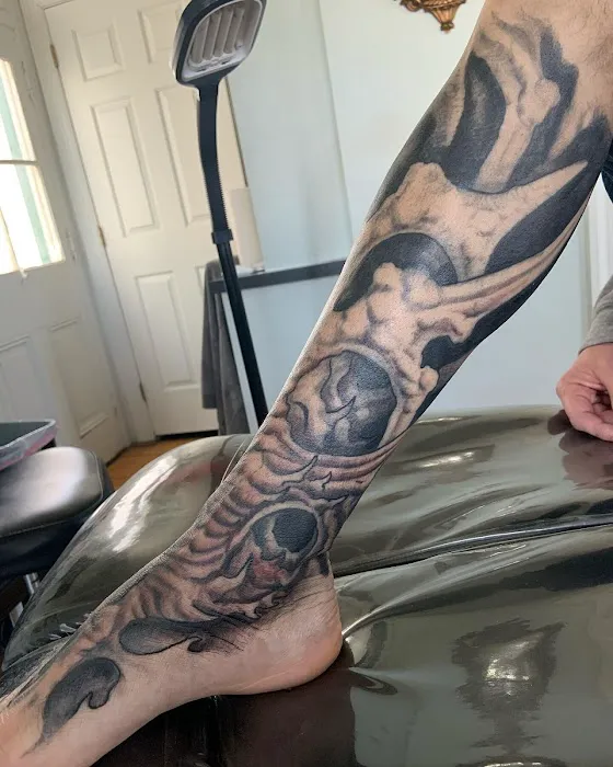 Silver Lining Tattoo Studio 7
