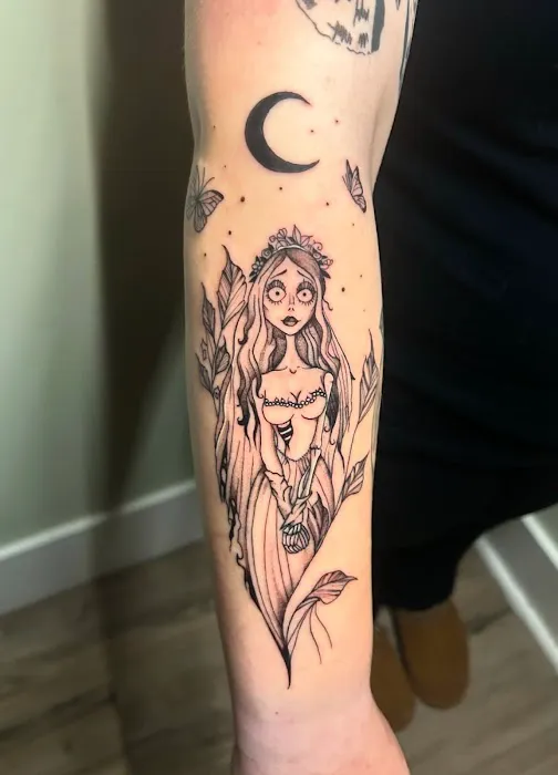 Dark Renditions Tattoo and Body Piercing 8