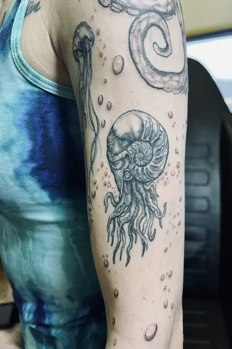 The Raven’s Hallow Tattoo llc 0
