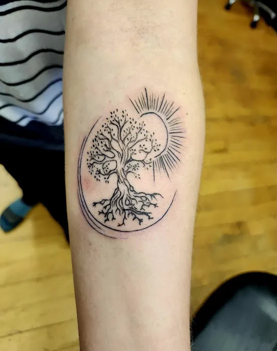 The Raven’s Hallow Tattoo llc 8