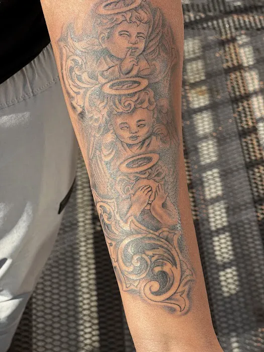 Mackako Tattoo Studio 3