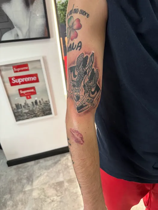 Beyond Ink Studio 0