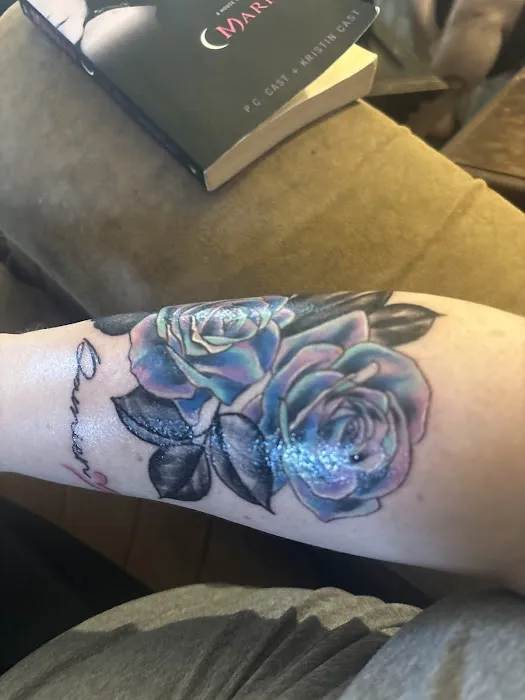 Wildside Tattoo & Piercing 3