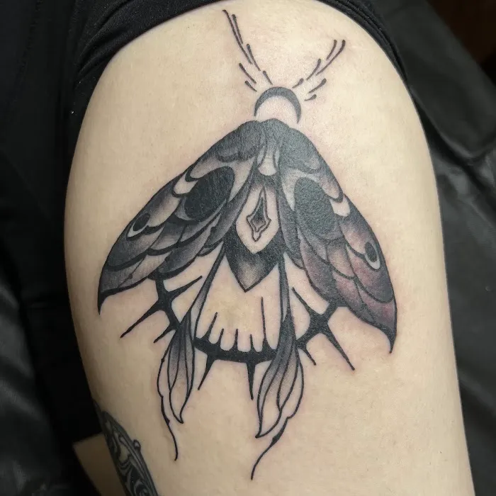True Gloom Tattoo Studio 1