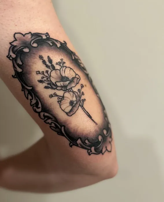 True Gloom Tattoo Studio 0
