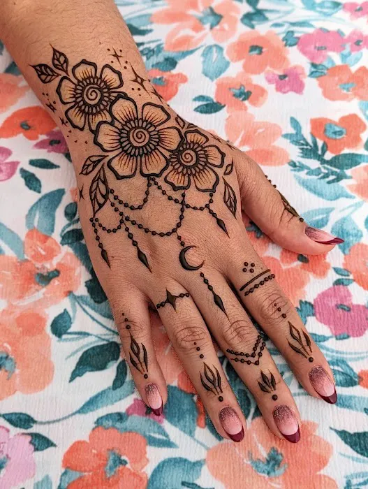 Loti Henna Studio & Boutique 3