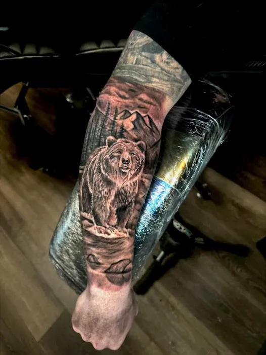 Obsidian Tattoo And Art Gallery 2