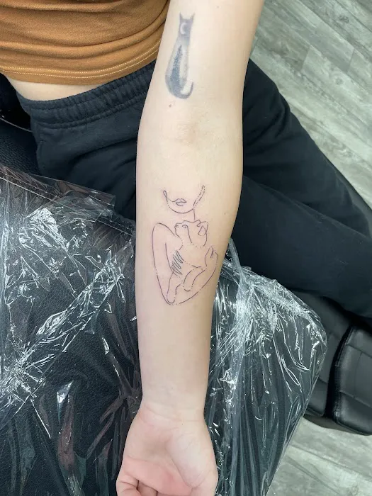 Lone Sparrow Tattoo Shop 4