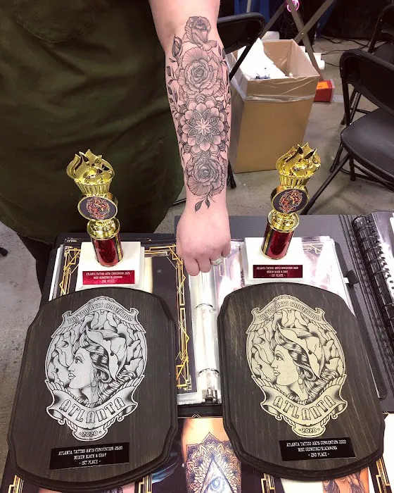 Lone Sparrow Tattoo Shop 9