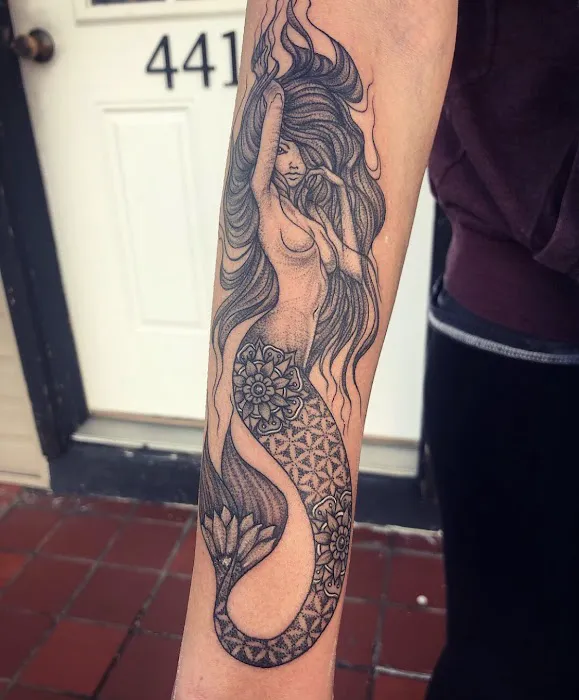 Lone Sparrow Tattoo Shop 8