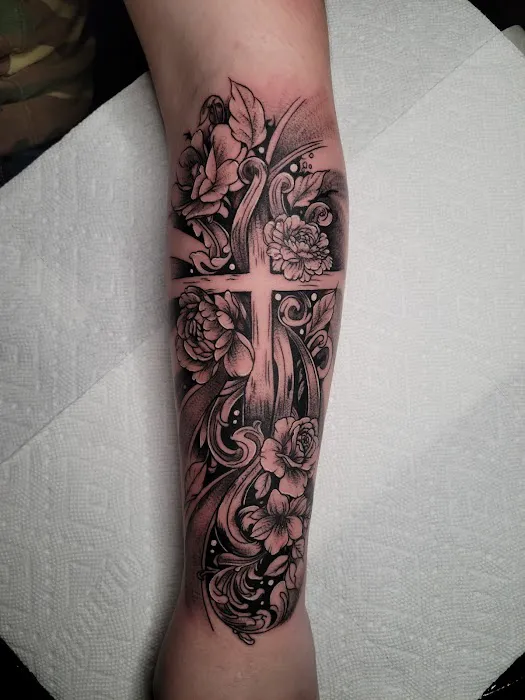 Fine Arts Tattoo & Gallery 6