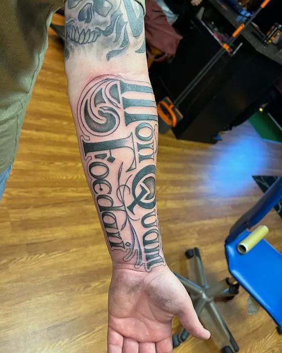 Midnight Ink Tattoo Parlor 0