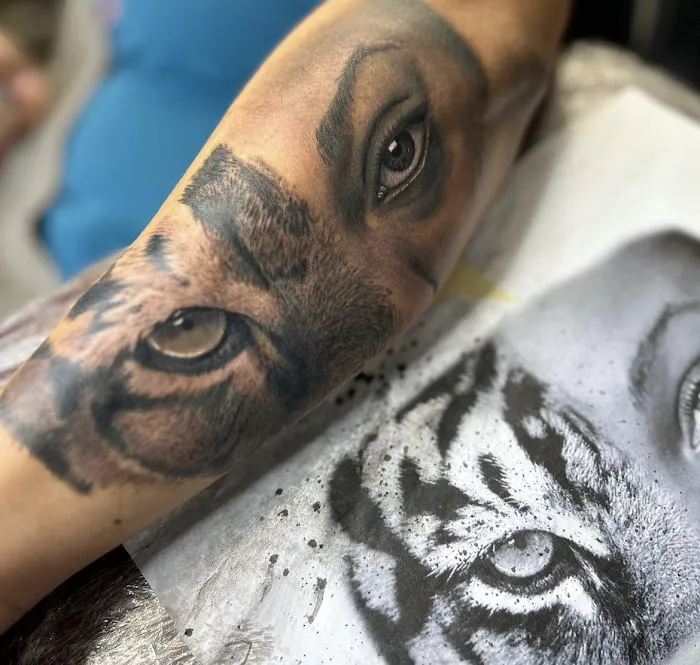Black Kraft Tattoo Company 9