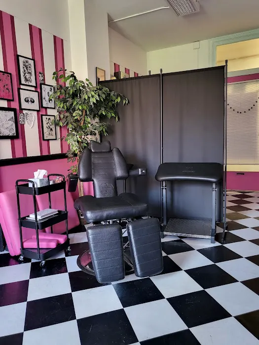 Velvet Ink Tattoo Studio 7