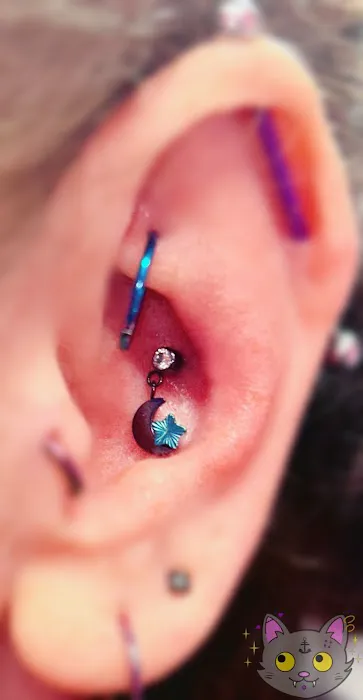 Tat’s Quick ‘N Slick Piercing Parlour 2