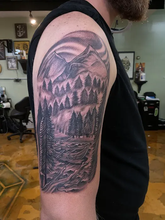 The Emerald Rose Tattoo and Fine Arts 9