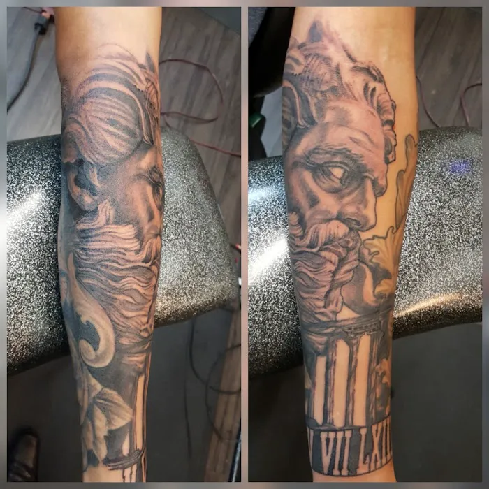 Carl's Tattooing 0