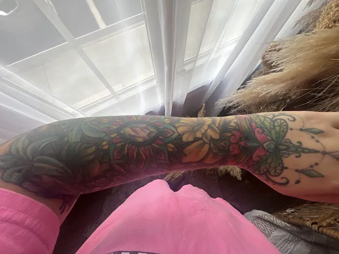 Pebbles Ink & Piercing LLC 0